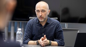 Корецький доручив Міністерству фінансів прискорити продаж Сенс Банку, а отримані кошти направити на оборону країни. 6 Корецький доручив Міністерству фінансів прискорити продаж Сенс Банку, а отримані кошти направити на оборону країни. 6