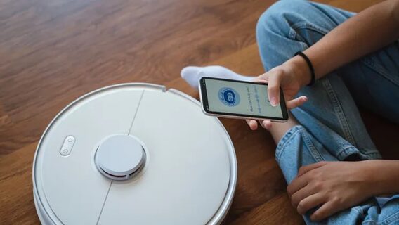 Чоловік зафільмував подружню невірність дружини за допомогою робота-пилососа, здобув перемогу в суді, але врешті-решт потрапив до в'язниці. 5 Чоловік зафільмував подружню невірність дружини за допомогою робота-пилососа, здобув перемогу в суді, але врешті-решт потрапив до в'язниці. 5