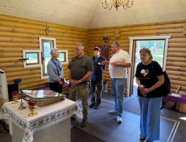 Голлівудський актор Джессі Айзенберг відвідав оздоровчий заклад Державної прикордонної служби 8