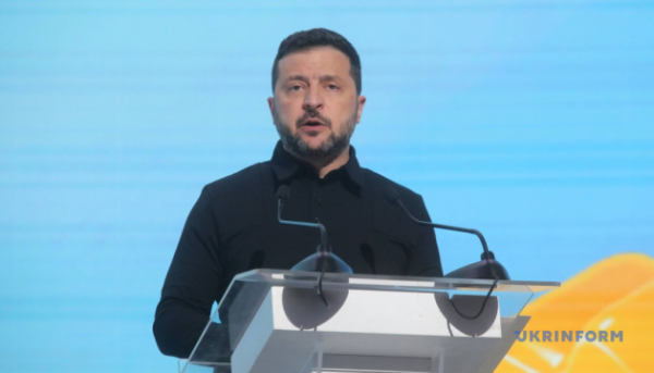 Зеленський: про молодіжну політику: Вищі стипендії, доступне житло для молоді та участь у керівництві громад