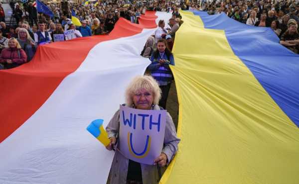 Українці стали конкурентами для поляків у сфері праці та підприємництва – The Guardian 5 Українці стали конкурентами для поляків у сфері праці та підприємництва – The Guardian 5
