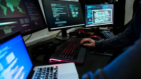 Сполучені Штати вперше дозволили приватним компаніям здійснювати кібератаки на іноземних зловмисників. 10 Сполучені Штати вперше дозволили приватним компаніям здійснювати кібератаки на іноземних зловмисників. 10
