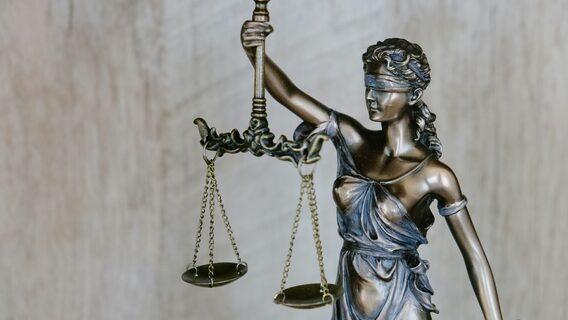Google представила Gemini Enterprise for Legal, платформу зі штучним інтелектом для юристів. Які завдання їй можна довірити?