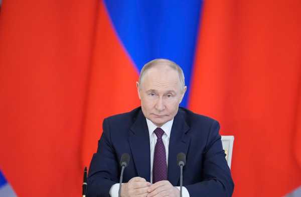 Китай просить Путіна не думати про використання ядерної зброї проти України, повідомляють ЗМІ. 5