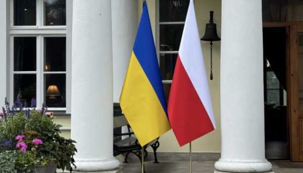 Український консул здійснив візит до співвласника CEO Club Ukraine, якого було затримано в Польщі.
