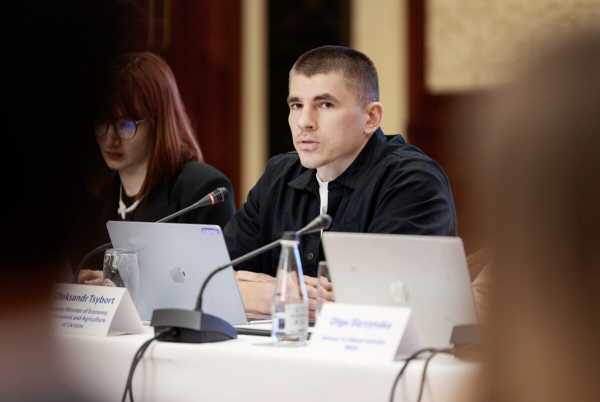 «Я проти «цифрових концтаборів», але за відкриті дані». Велика розмова з одним із ключових «цифровізаторів» країни Олександром Цибортом 14