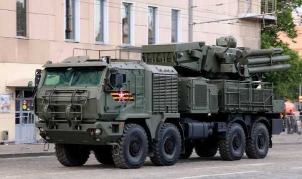 Збройні Сили України вразили місця зберігання безпілотників, боєкомплектів та ліквідували зенітний ракетний комплекс «Панцирь-С1». 4
