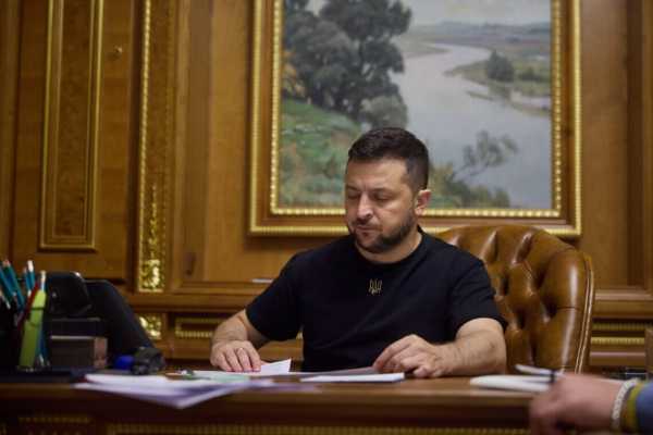 Закон щодо "податку для OLX" не підписано Зеленським: у Мінфіні пояснили, чому 5 Закон щодо "податку для OLX" не підписано Зеленським: у Мінфіні пояснили, чому 5