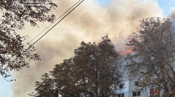 Дніпропетровську область обстріляли російські війська, є постраждалі серед мирного населення.