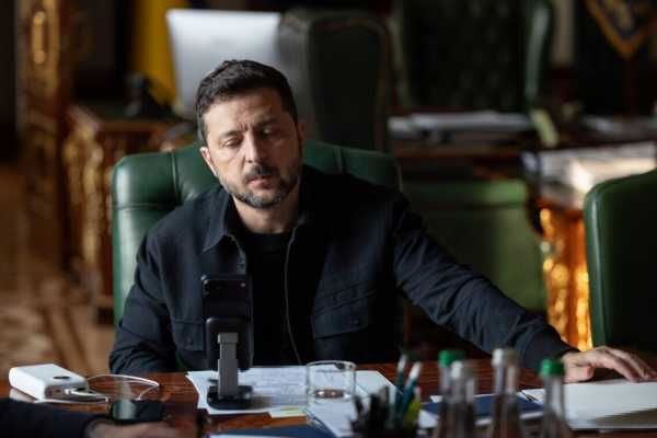 Володимир Зеленський прокоментував ймовірну відставку голови Національного банку України. 4 Володимир Зеленський прокоментував ймовірну відставку голови Національного банку України. 4