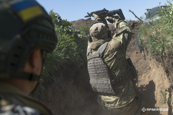 Військові, що повернулись після самовільного залишення частини, можуть відновити службу до 20 вересня без бюрократичних перешкод 6 Військові обирають посади