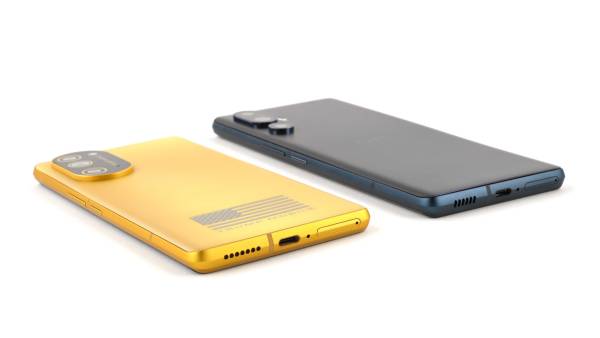 Trump Phone виявився китайським HTC U24 Pro, пофарбованим у золотий колір