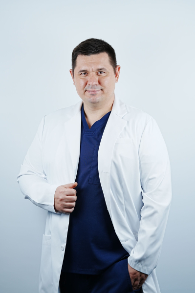 Сергій Терехов: стоматологія як сімейна справа та майбутнє імплантації